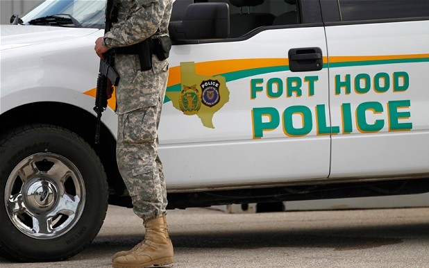 Lövöldözés a Ford Hood katonai bázison