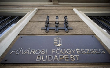 Korrupciógyanú miatt vettek őrizetbe két volt budapesti rendőrt