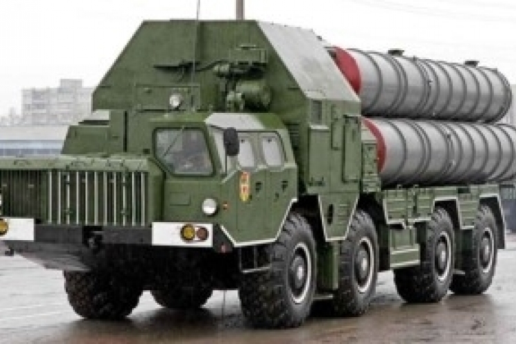 Putyin megszüntette az Sz-300-as légvédelmi rakétarendszer iráni szállításának tilalmát