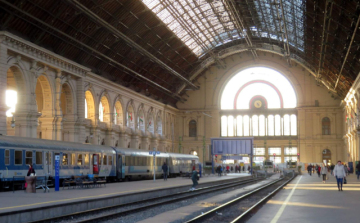 Nem tudták megnyitni vasárnap reggel a Keleti pályaudvart