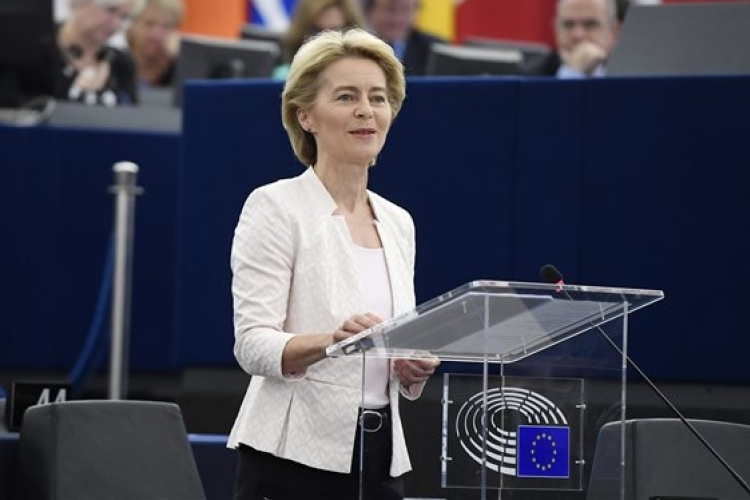 Ursula von der Leyen: válság idején meg kell védenünk Európa gazdasági szuverenitását