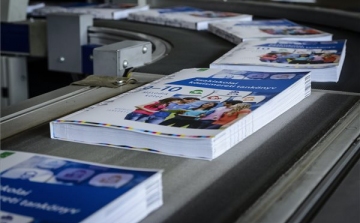 Készülnek a megújuló tankönyvek a debreceni Alföldi Nyomdában