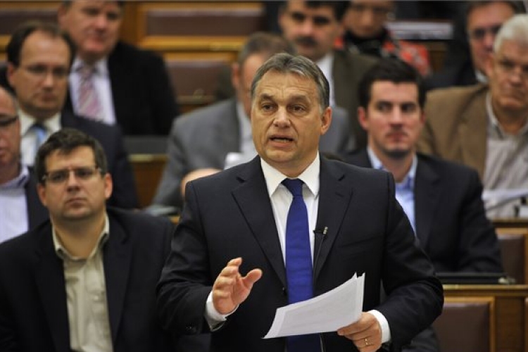 OGY - Adócsalási vád - Orbán: az adócsalóknak börtönben a helyük