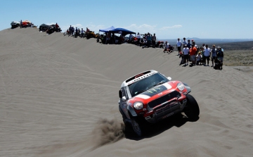 Dakar 2014 - Sebestyénék 15 helyet javítottak