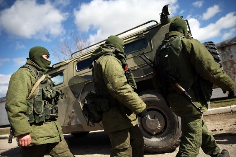 Ukrán válság - Turcsinov: hadbíróság elé állítják a Kramatorszk elől visszafordult ukrán katonákat