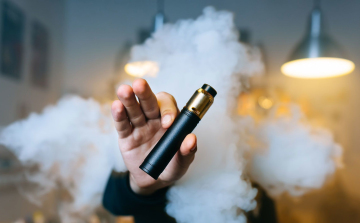 A kínai dohányfelügyelet levetette az elektromos cigarettákat a webáruházak kínálatából
