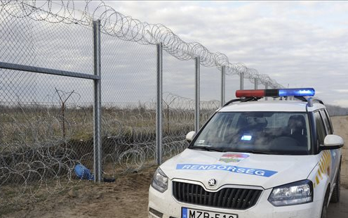 Életbe lép a megerősített jogi határzár